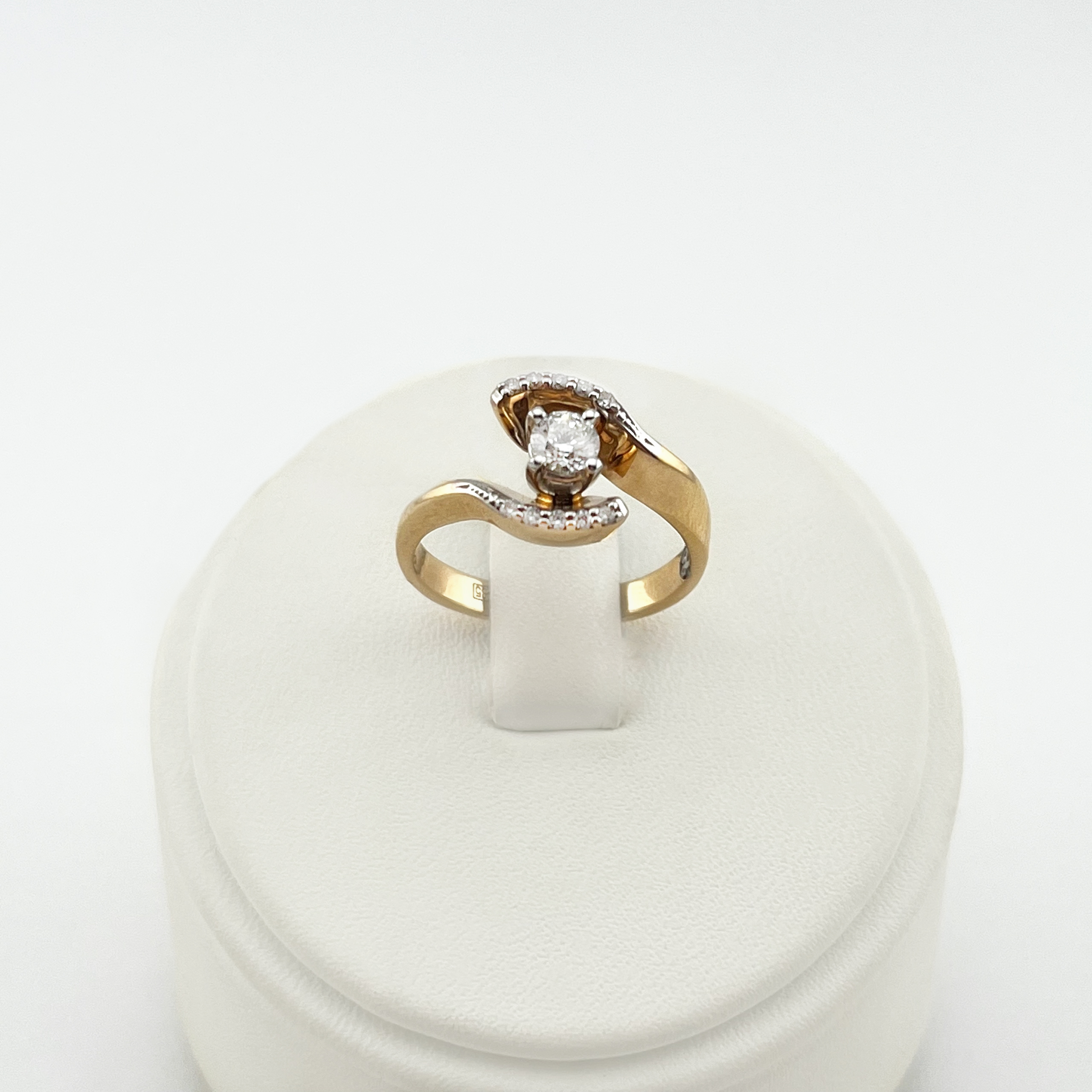 Кольцо 0112Б279/К2672