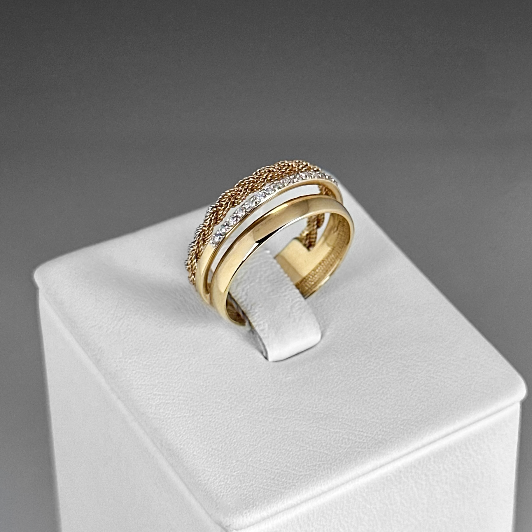 Кольцо Т111018084