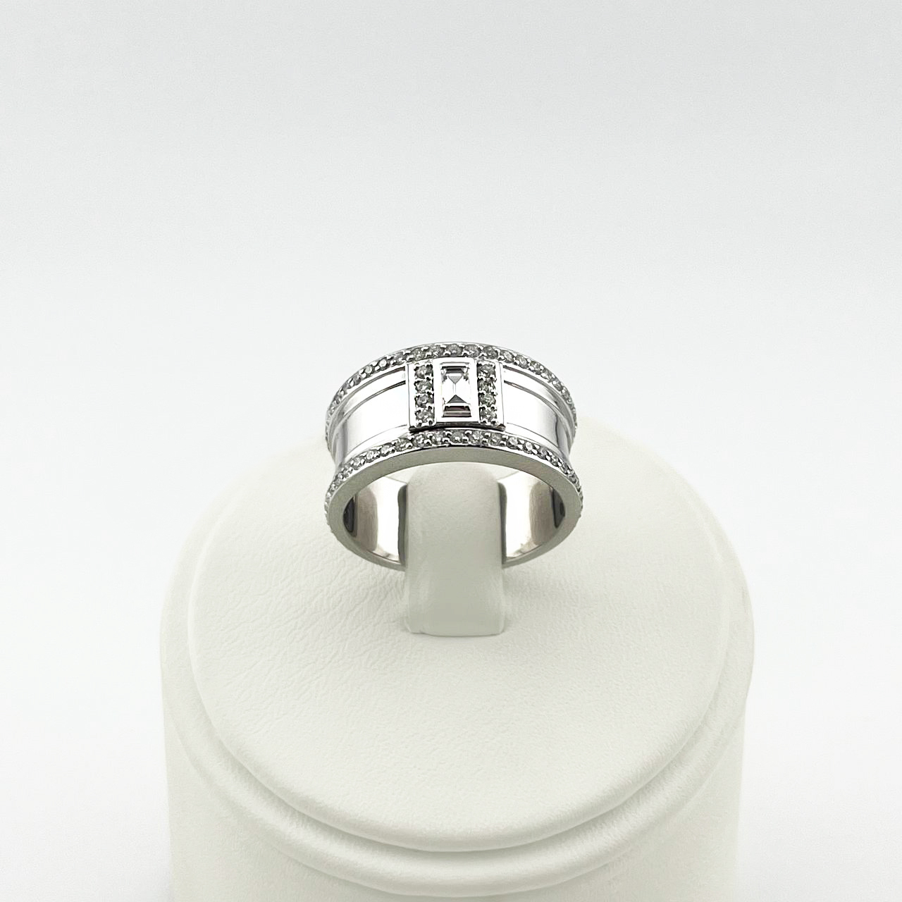 Кольцо 01-3852