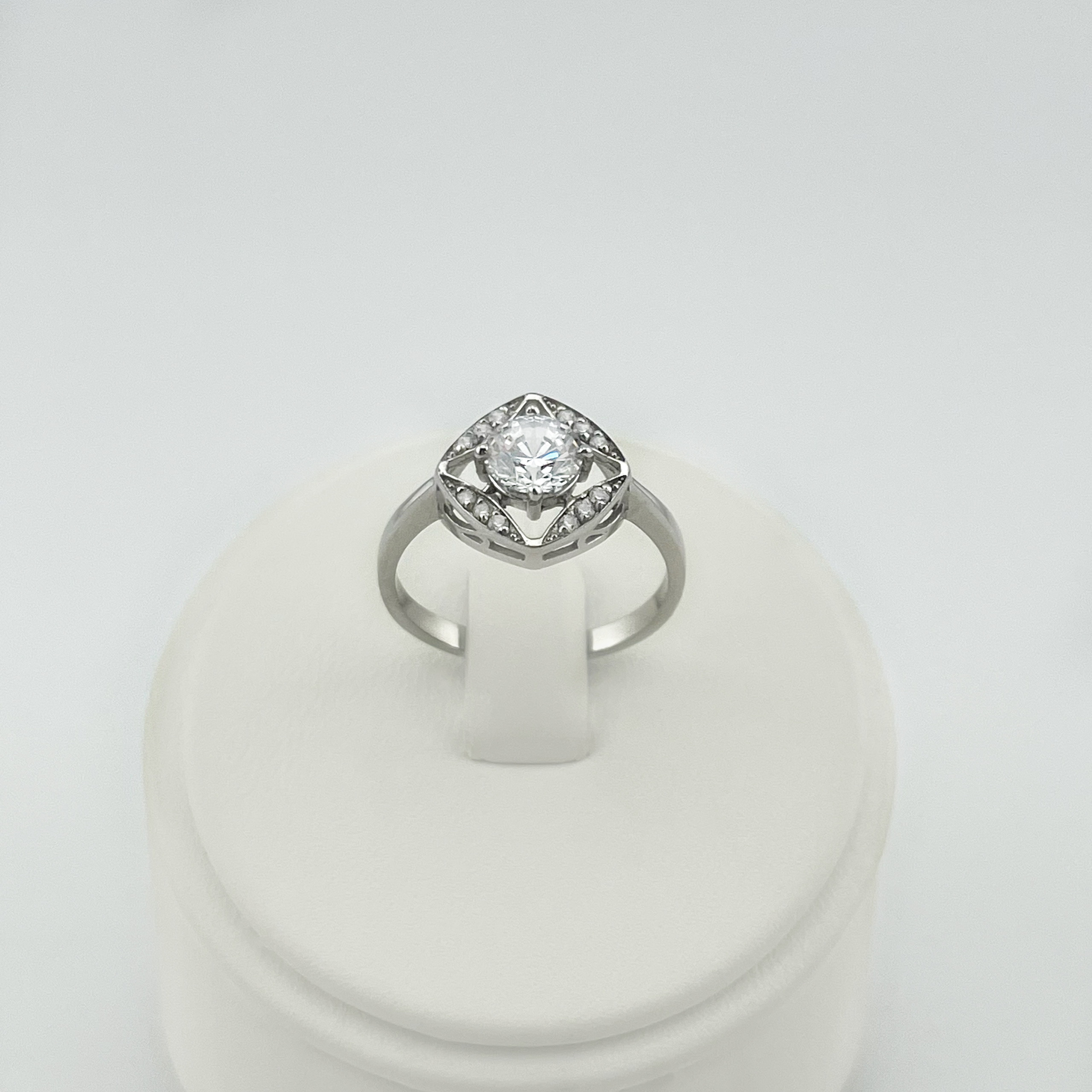 Кольцо 821282с