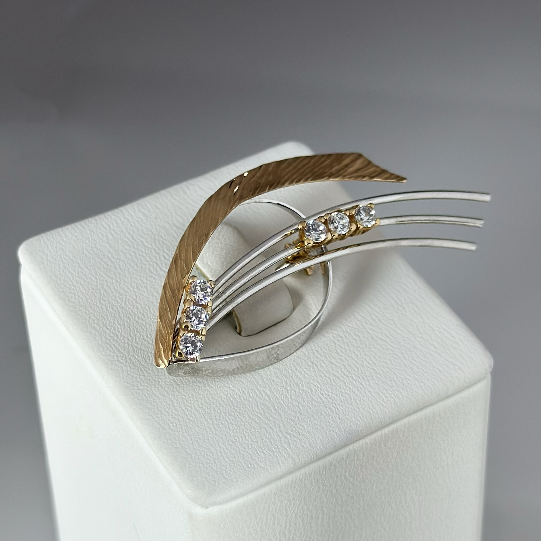 Брошь БРФ-035