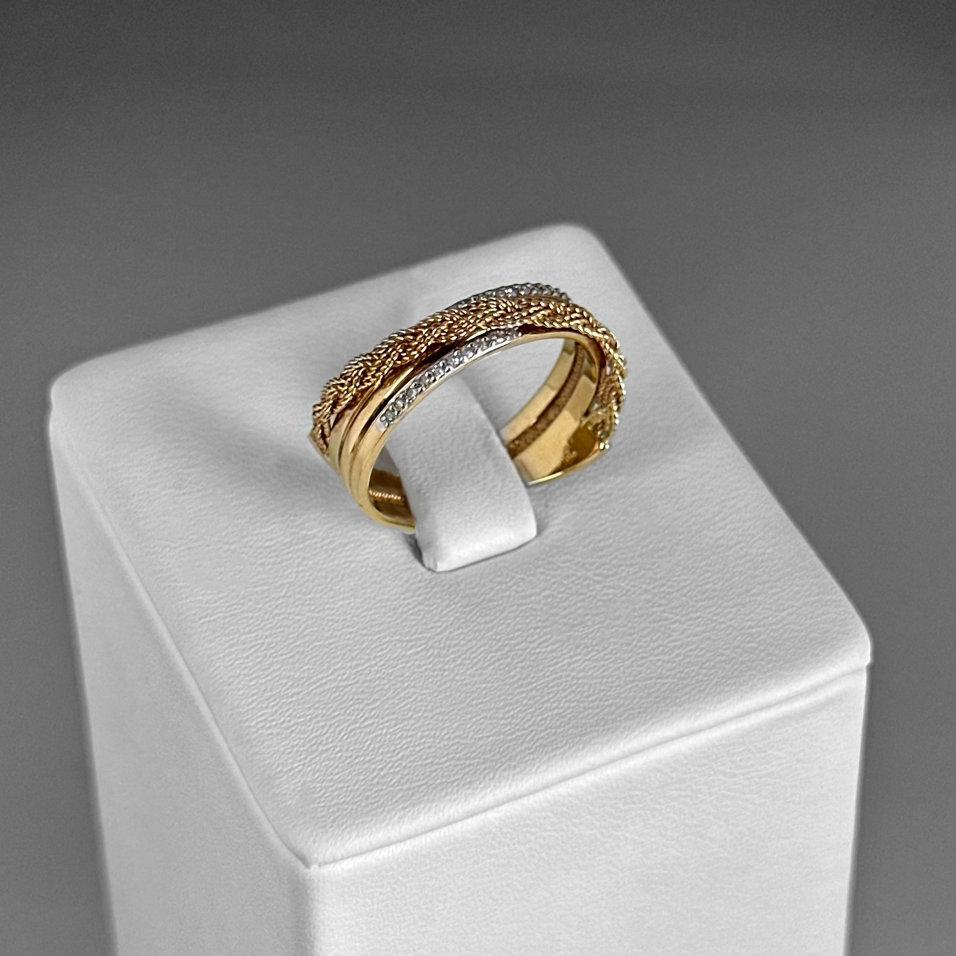 Кольцо Т111018087