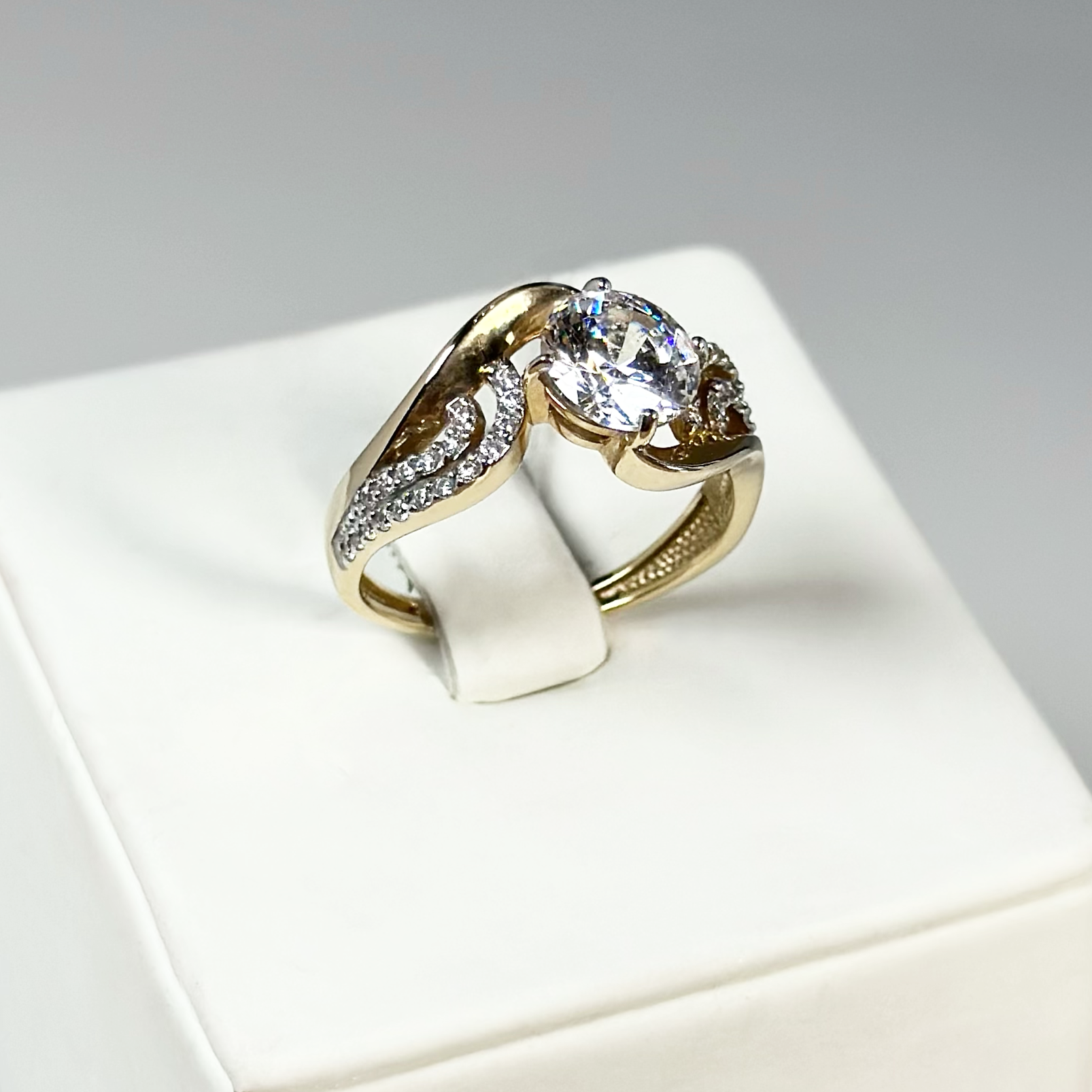 Кольцо К1324615