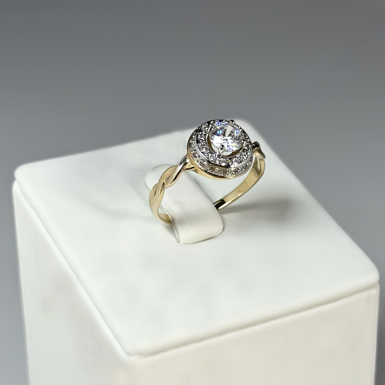 Кольцо Т142015599