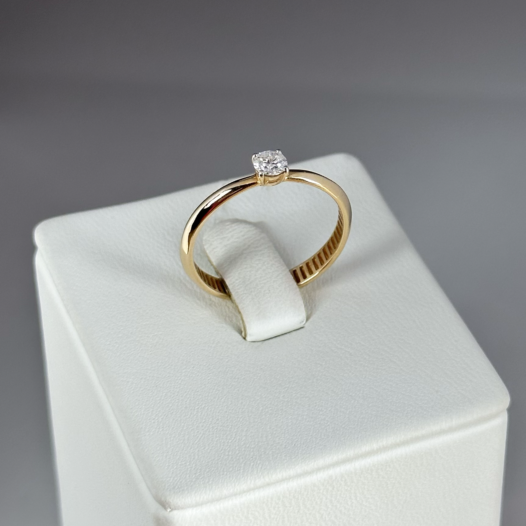 Кольцо 0101842